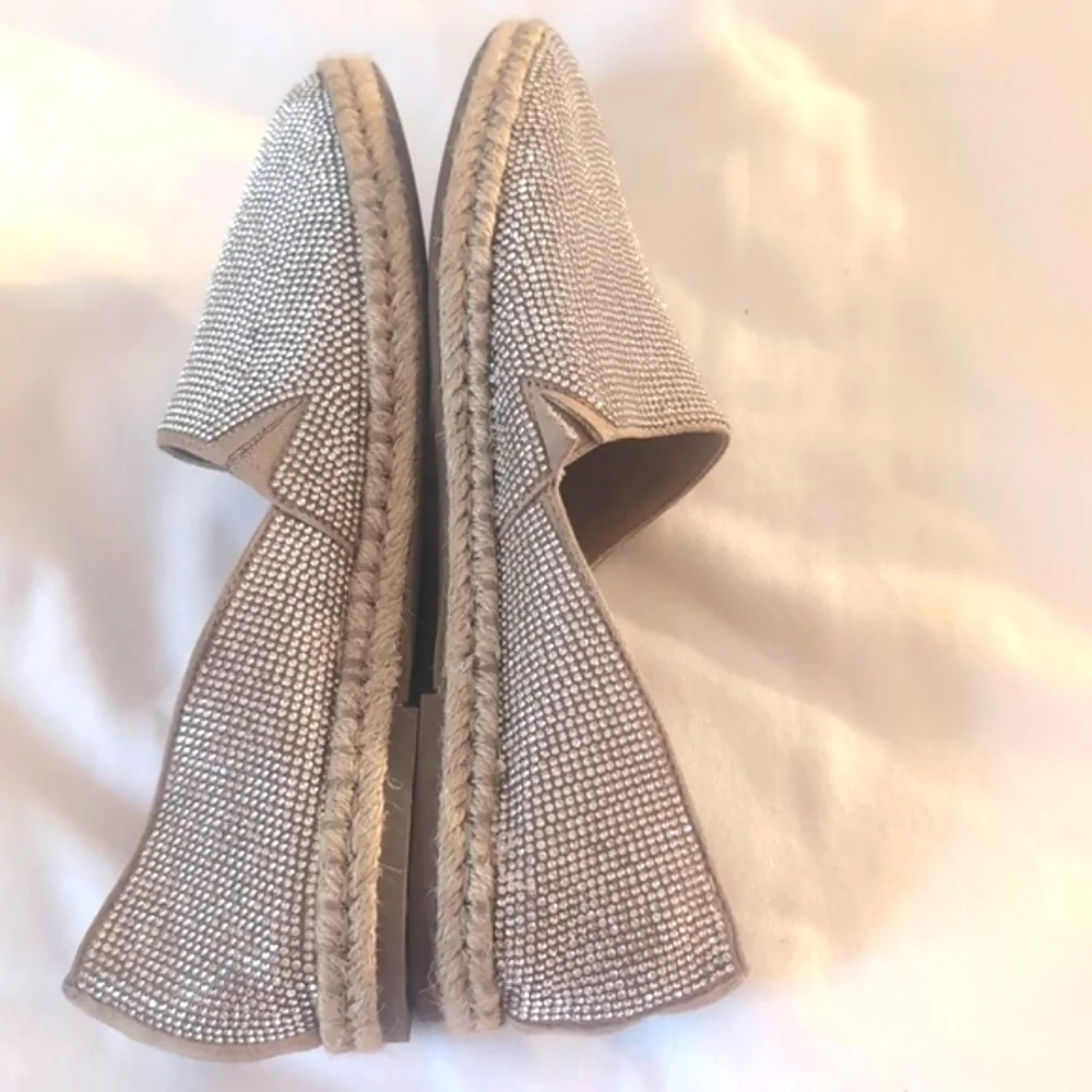 Anne Klein Women Flat Silver Slip-On Textile Elastic Glitter Size 8M